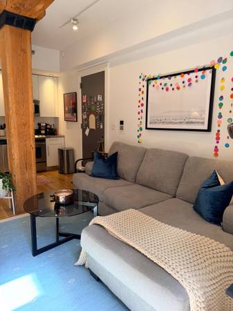 Listing photo 1 of 5