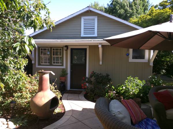 Listing photo 1 of 5