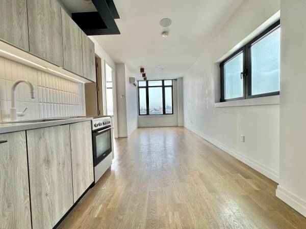 Listing photo 1 of 13