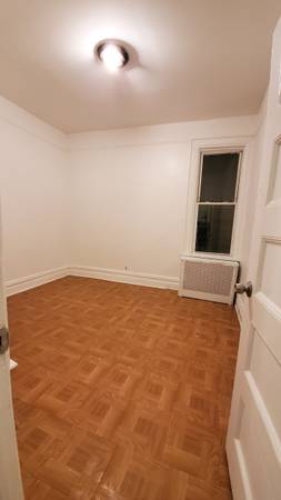 Listing photo 1 of 5