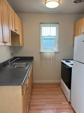 Listing photo 1 of 5