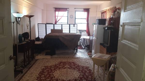 Listing photo 1 of 5