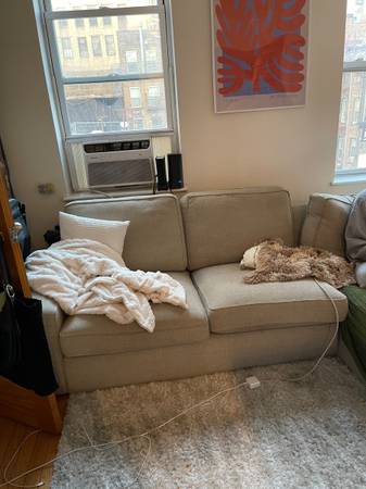 Listing photo 1 of 6