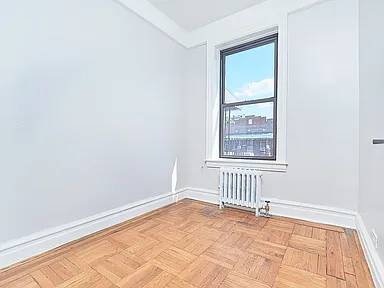 Listing photo 1 of 5