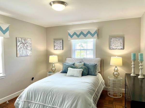 Listing photo 1 of 4