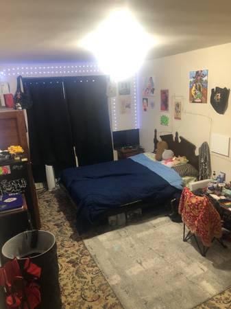 Listing photo 1 of 5