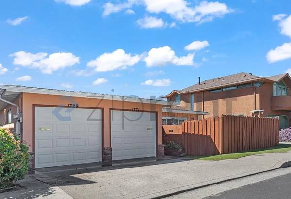 Listing photo 1 of 5