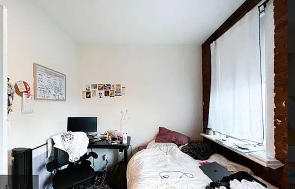 Listing photo 1 of 8