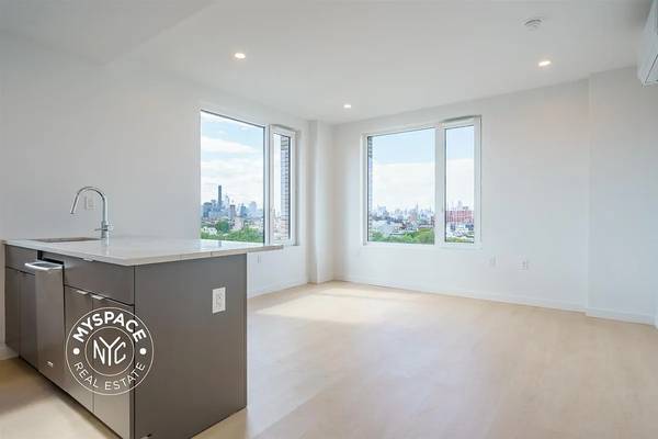 Listing photo 1 of 5