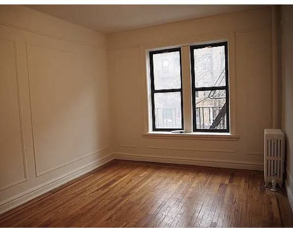 Listing photo 1 of 4