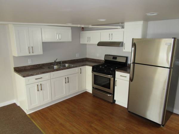 Listing photo 1 of 5