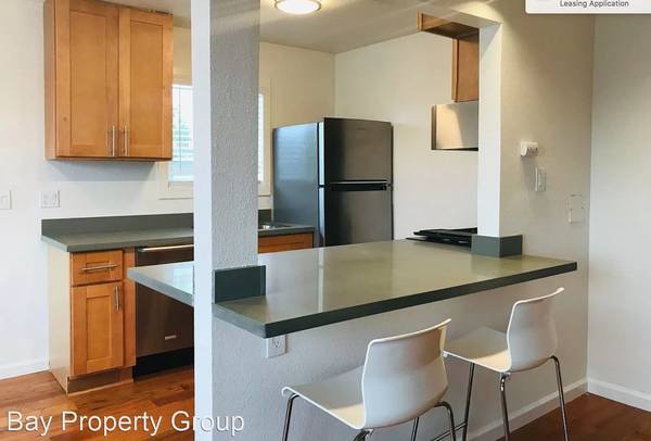 Listing photo 1 of 5