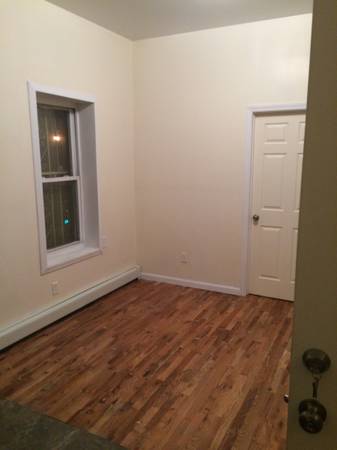 Listing photo 1 of 5