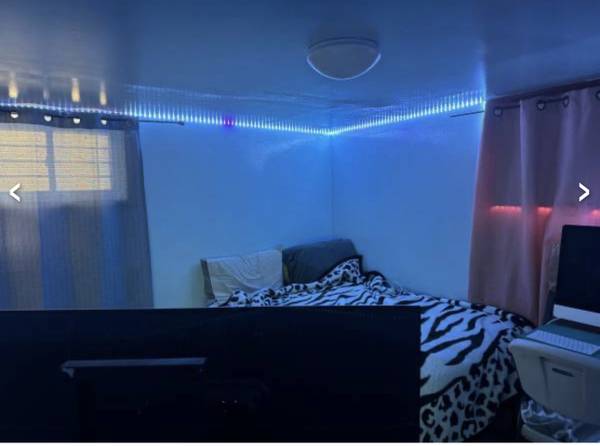 Listing photo 1 of 5