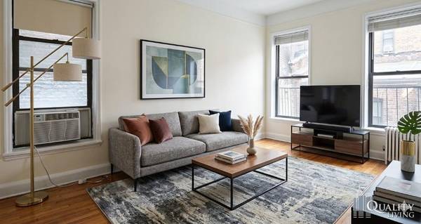 Listing photo 1 of 5