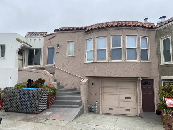 Listing photo 1 of 5