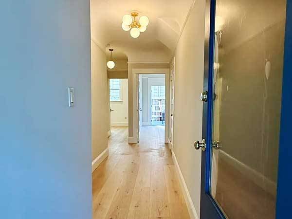 Listing photo 1 of 4