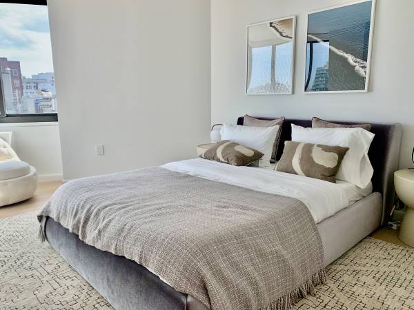 Listing photo 1 of 6