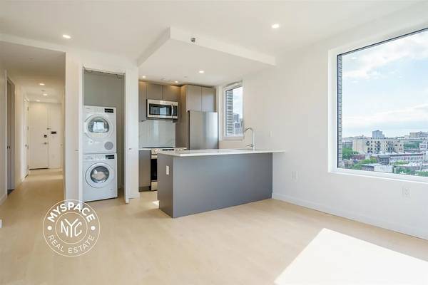 Listing photo 1 of 5