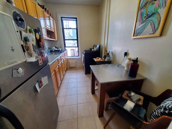 Listing photo 1 of 5