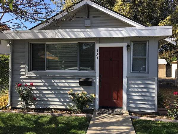 Listing photo 1 of 4