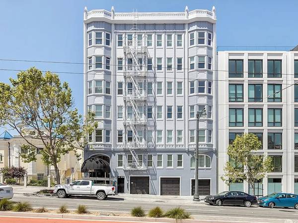 Listing photo 1 of 5