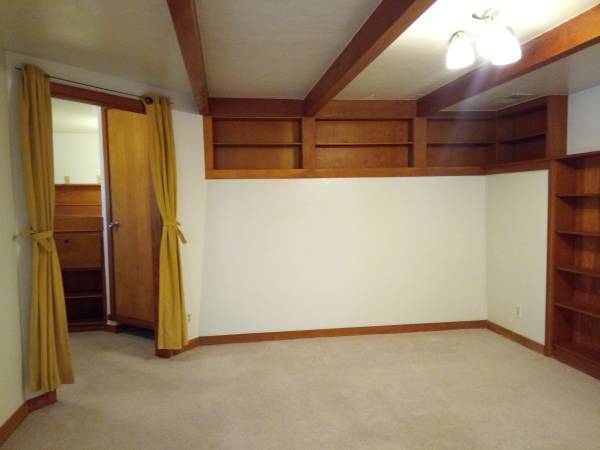 Listing photo 1 of 5