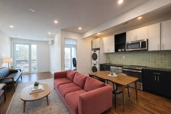 Listing photo 1 of 5