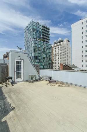 Listing photo 1 of 8