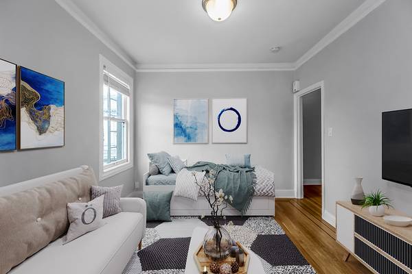 Listing photo 1 of 5