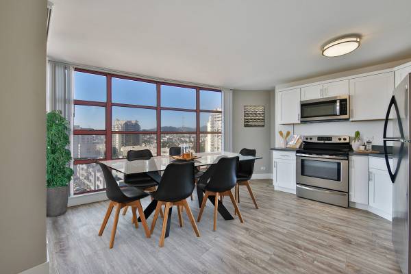 Listing photo 1 of 5