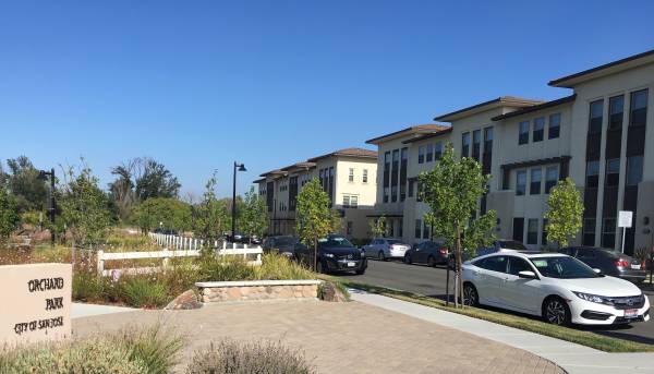 Listing photo 1 of 5