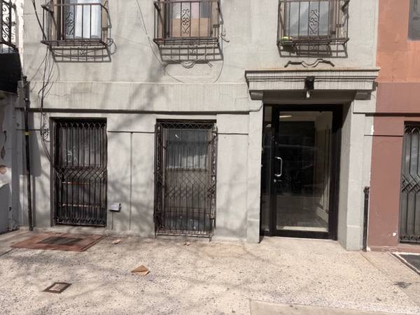 Listing photo 1 of 5