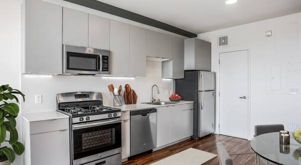 Listing photo 1 of 5