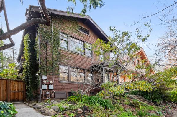 Listing photo 1 of 5