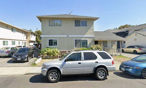 Listing photo 1 of 5