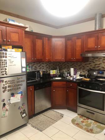 Listing photo 1 of 5