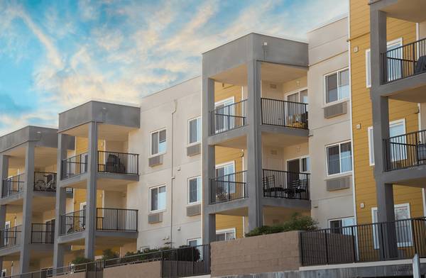 Listing photo 1 of 5