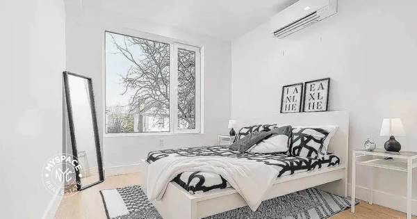 Listing photo 1 of 5