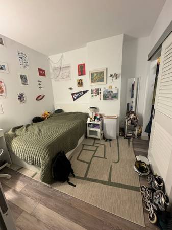 Listing photo 1 of 3