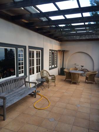 Listing photo 1 of 5