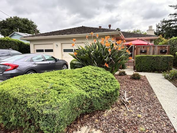 Listing photo 1 of 5