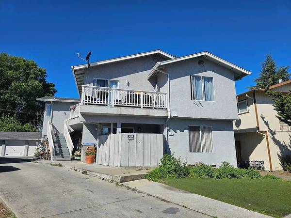 Listing photo 1 of 5