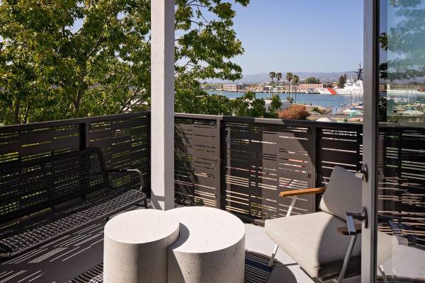 Listing photo 1 of 5