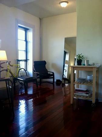 Listing photo 1 of 5