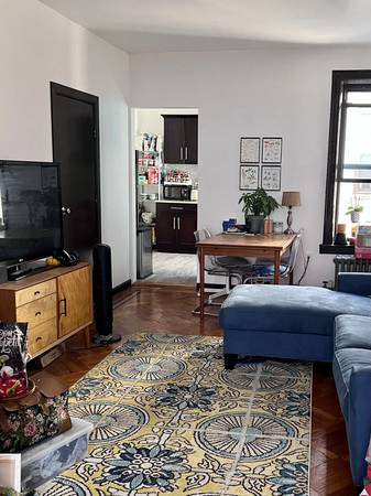 Listing photo 1 of 5