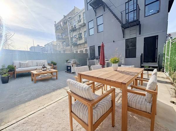 Listing photo 1 of 5