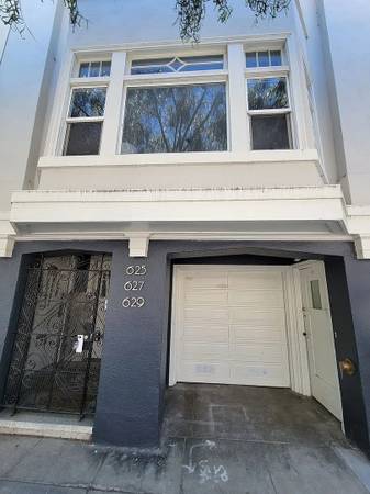 Listing photo 1 of 4