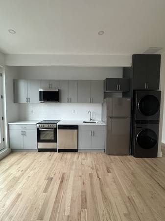 Listing photo 1 of 5