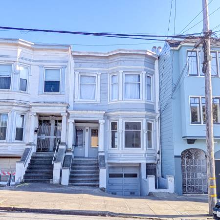 Listing photo 1 of 5